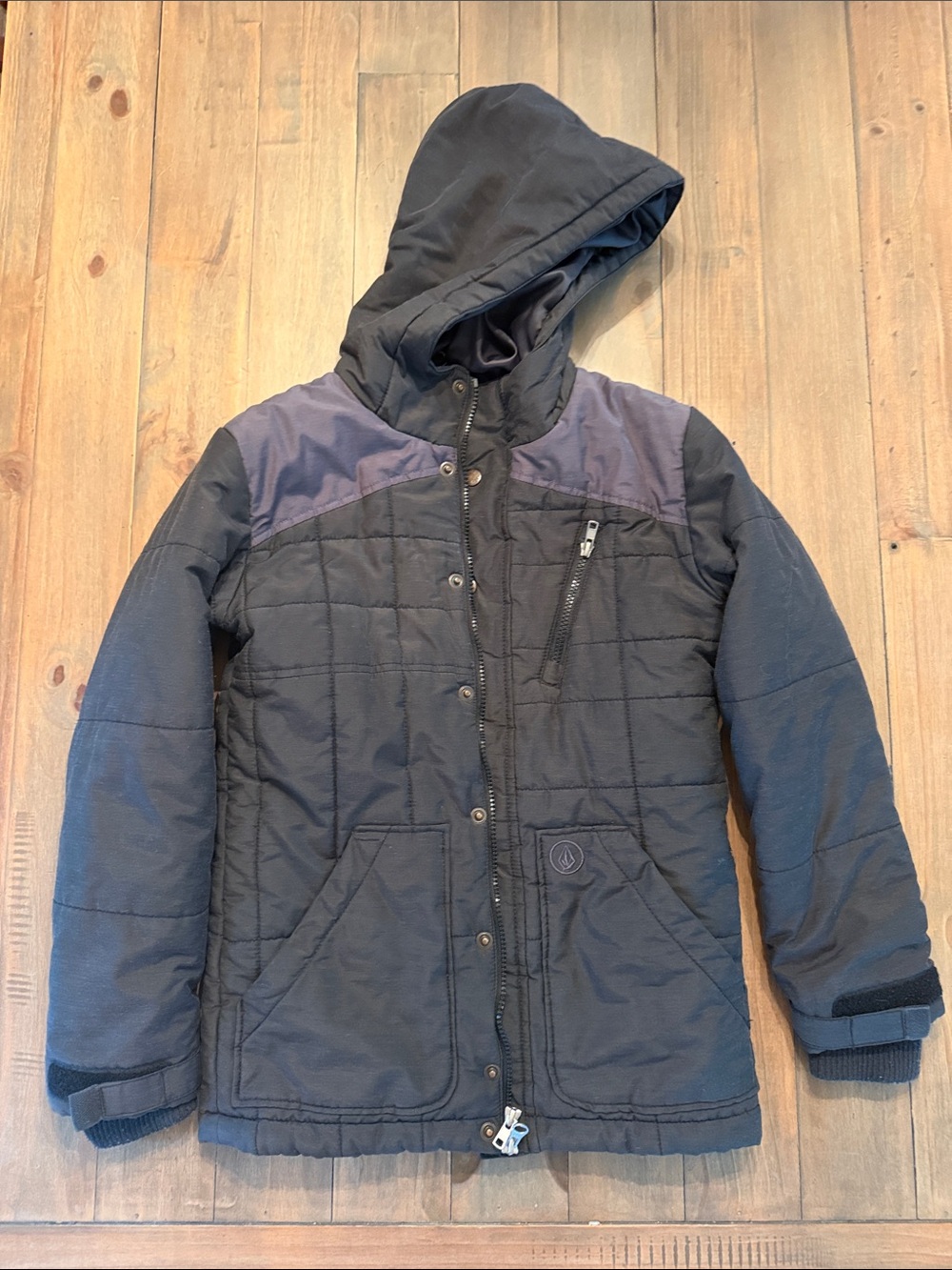 Volcom Men's Black Hooded Puffer Jacket with Dark Gray Shoulder Panels